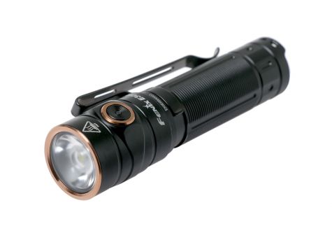 1600 lumens torch